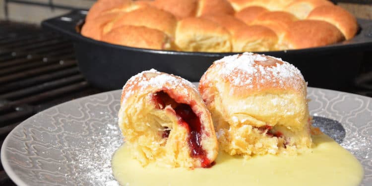 Fluffige Buchteln vom Grill mit Vanillesauce - buchteln vom grill 22 - 1 Fluffige Buchteln mit Vanillesauce vom Grill