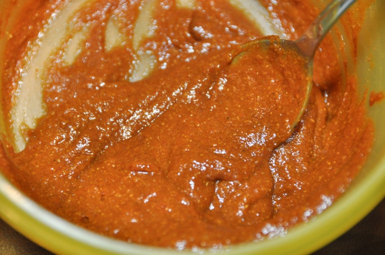 Curry-Käsekrainer im Schweinefilet-Speckmantel - curry ketchup sauce 02 - 7