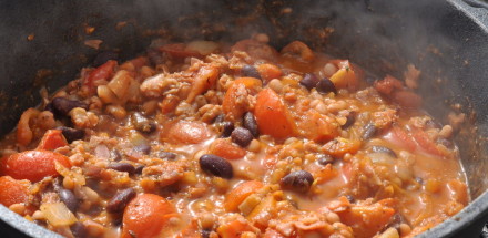 Bud Spencer Bohneneintopf aus dem Dutch Oven servierfertig