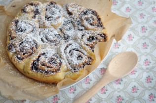 Nutella Kirsch Schnecken aus dem Dutch Oven - nutella kirsch schnecken10 - 2