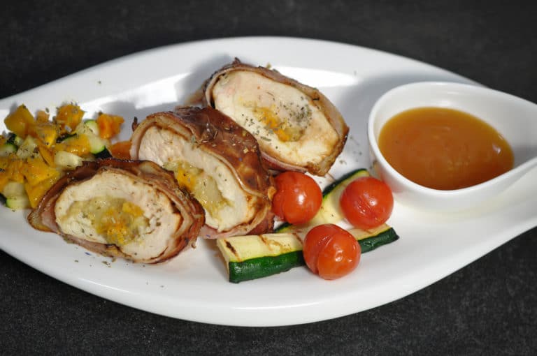 gegrillte Hühnerbrust mit Bananen-Mango Fülle - aufgetischt.net gegrillte Hühnerbrust mit Bananen-Mango Fülle - aufgetischt.net