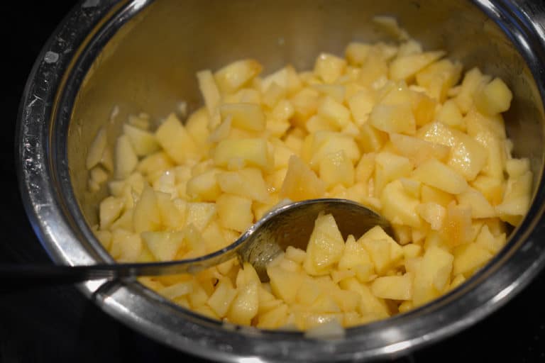 Apfelstücke nach Bratapfel art