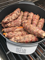 Rindsrouladen aus dem Weber Dutch Oven