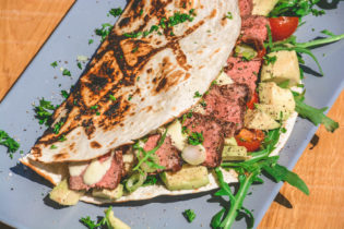 Rumpsteak Wrap mit Avocadocreme - rumpsteak texaslonghorn wrap 007 - 9