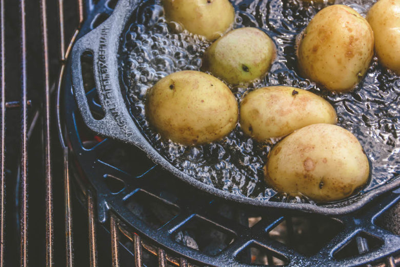 Kartoffeln mit Salzkruste vom Grill - "Papas arrugadas" - salzkartoffeln 011 - 5