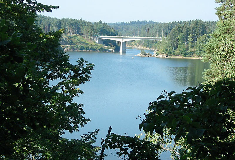 Fischen am Stausee Ottenstein / Dobra (Kamp)