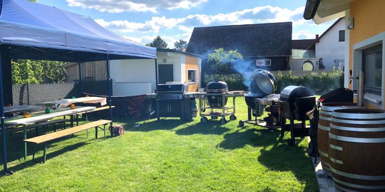BBQ Jahr 2019 - Unser persönlicher Review - grillparty - 1 Grillparty im Garten