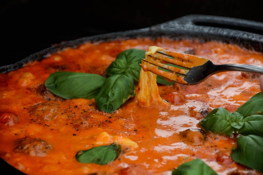 Geräucherte Fleischbällchen in der Mozzarella Tomatensauce 