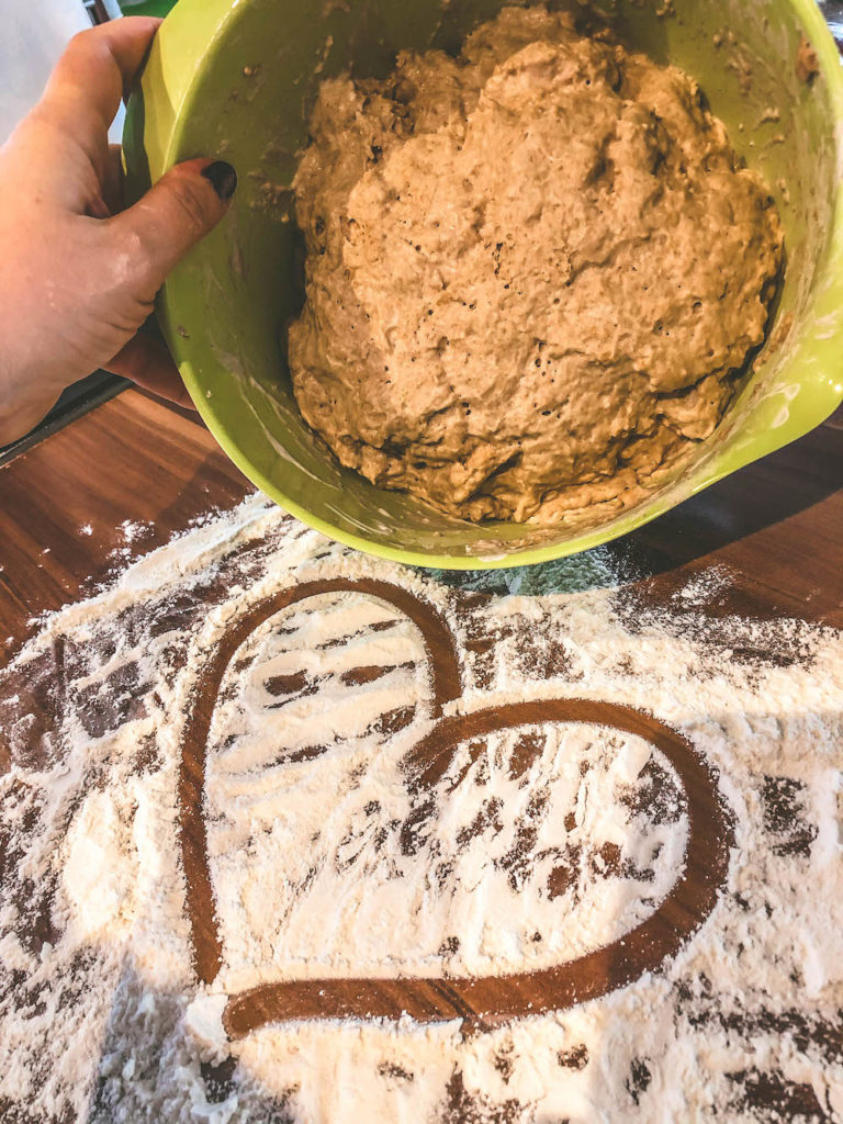 Einfaches Joghurtbrot im Dutch Oven backen - joghurtbrot dutch oven 01 - 18