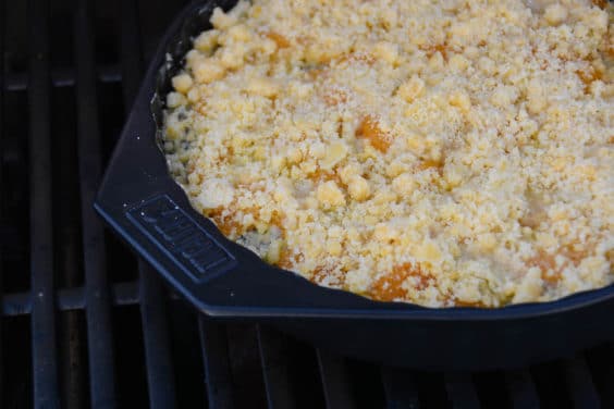 Mohn Pudding Crumble am Grill backen