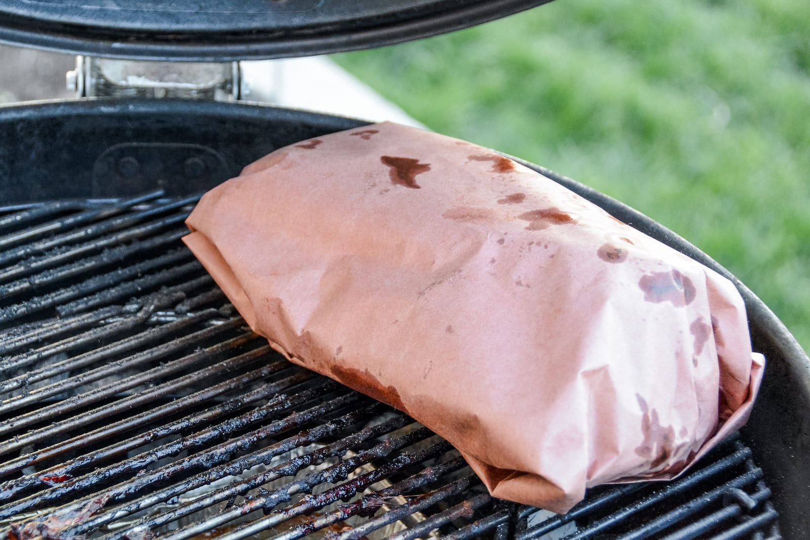 Grill Mythen Auflösung: Fleisch ruhig noch etwas rasten lassen, und erst dann servieren