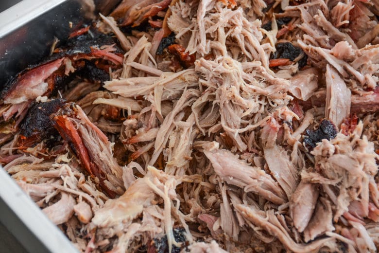 Pulled Pork Sliders in der Zubereitung