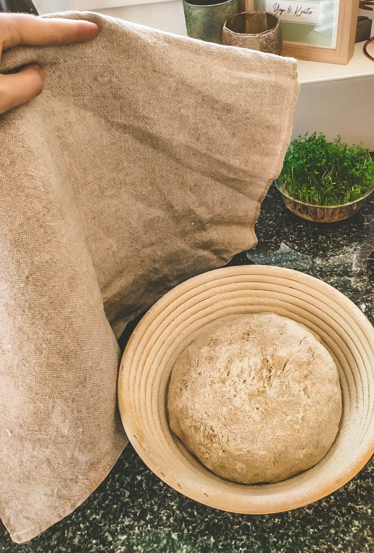 Brot backen in 5 Schritten