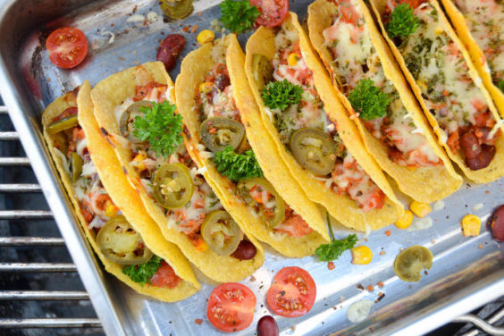 Tacos mit Chili con Carne vom Grill
