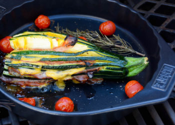 Gefüllte Fächerzucchini vom Grill - die perfekte Grillbeilage