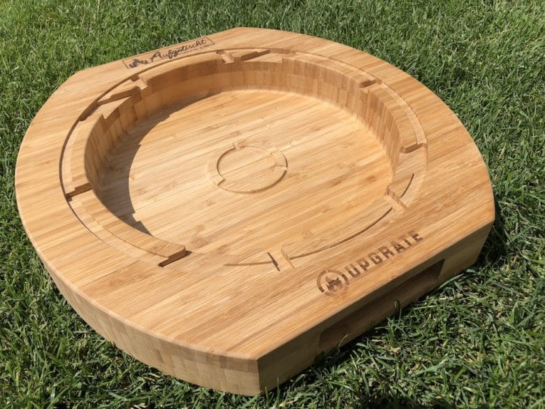 Geschenkideen für Grillfans: Unser BBQ Chef Board von Upgrate mit eingebranntem Logo 