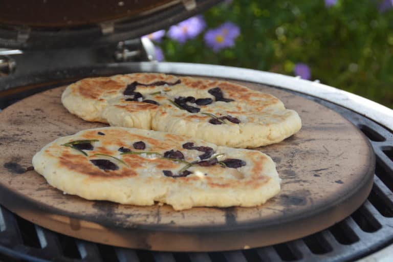 Schnelles Fladenbrot vom Grill - Aufgetischt.net