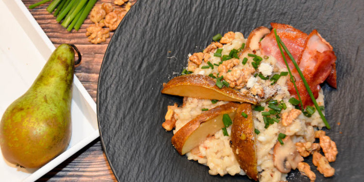 Cremiges Pilzrisotto mit Karamell-Birnen aus dem Feuertopf ...