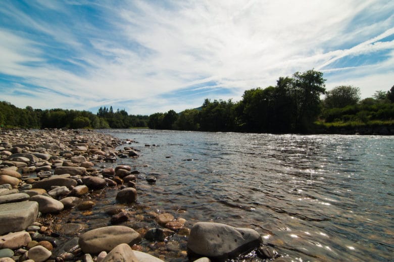 Die Speyside ist die Whisky Region mit der größten Dichte an Destillerien und hat ihren Namen vom Fluss Spey