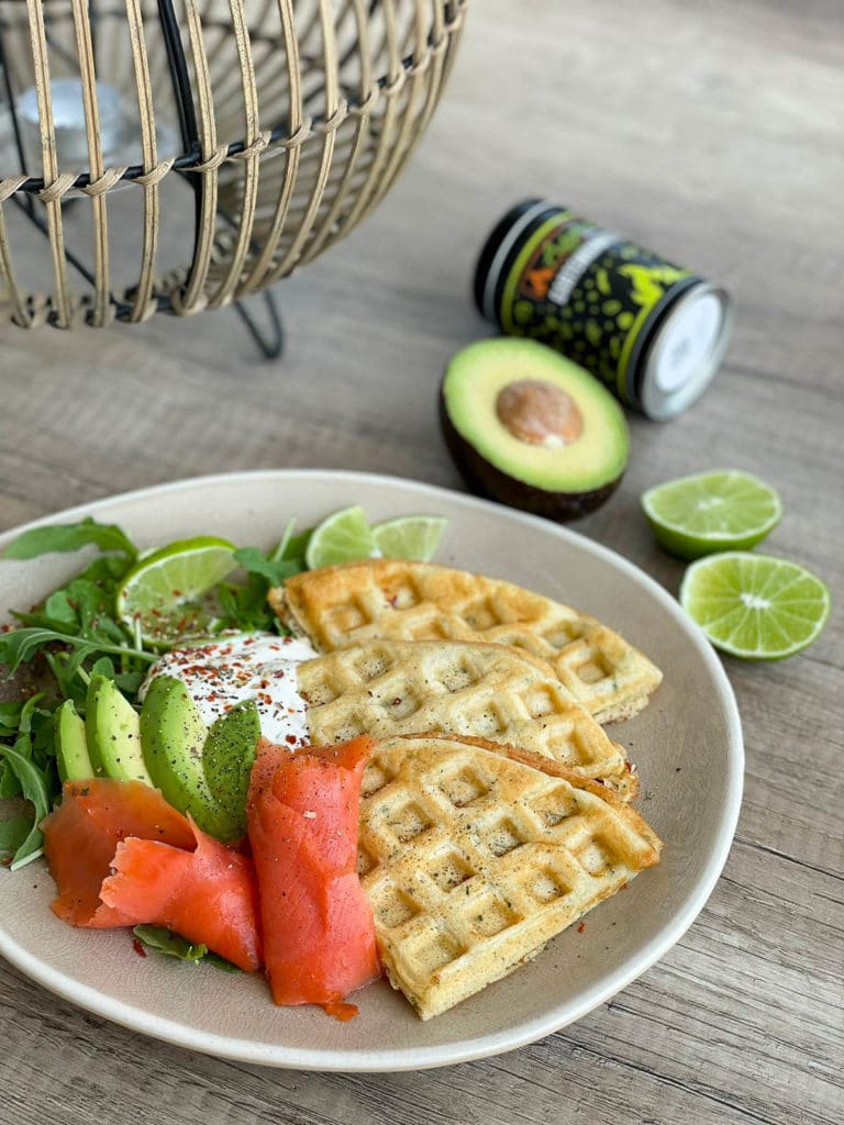 Kräuterwaffeln mit Wildlachs & Avocado - kraeuterwaffeln 09 - 11