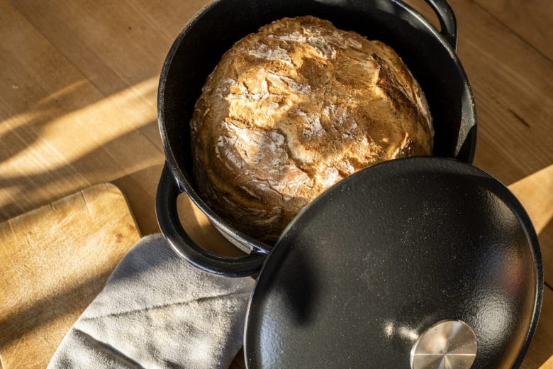 Brot backen im Gusstopf