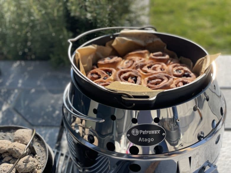 Zimtschnecken backen - ein Traum aus dem Dutch Oven 