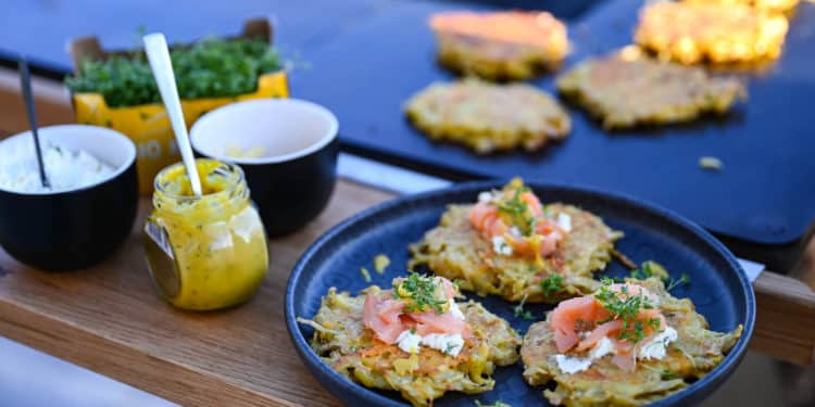 Kartoffelpuffer mit Räucherlachs - Aufgetischt.net