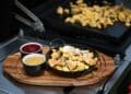 Süßer Kaiserschmarrn von der Plancha - kaiserschmarren slate 11 - 16 Saftiger Kaiserschmarren von der Plancha