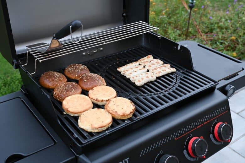 Zubereitung des Oktoberfest Burgers 